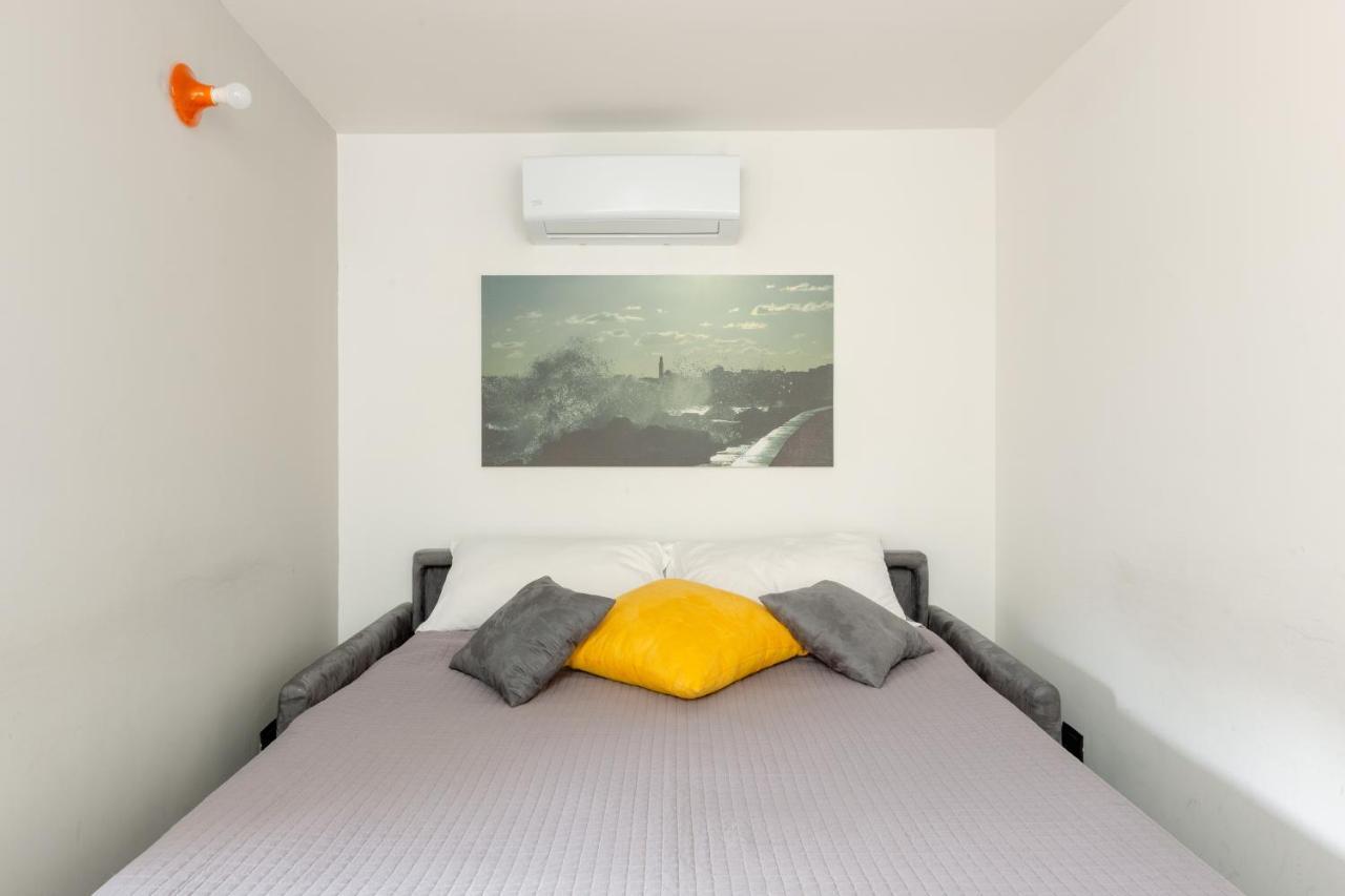 Just Here Apartments - La Mansarda Bari Exterior photo